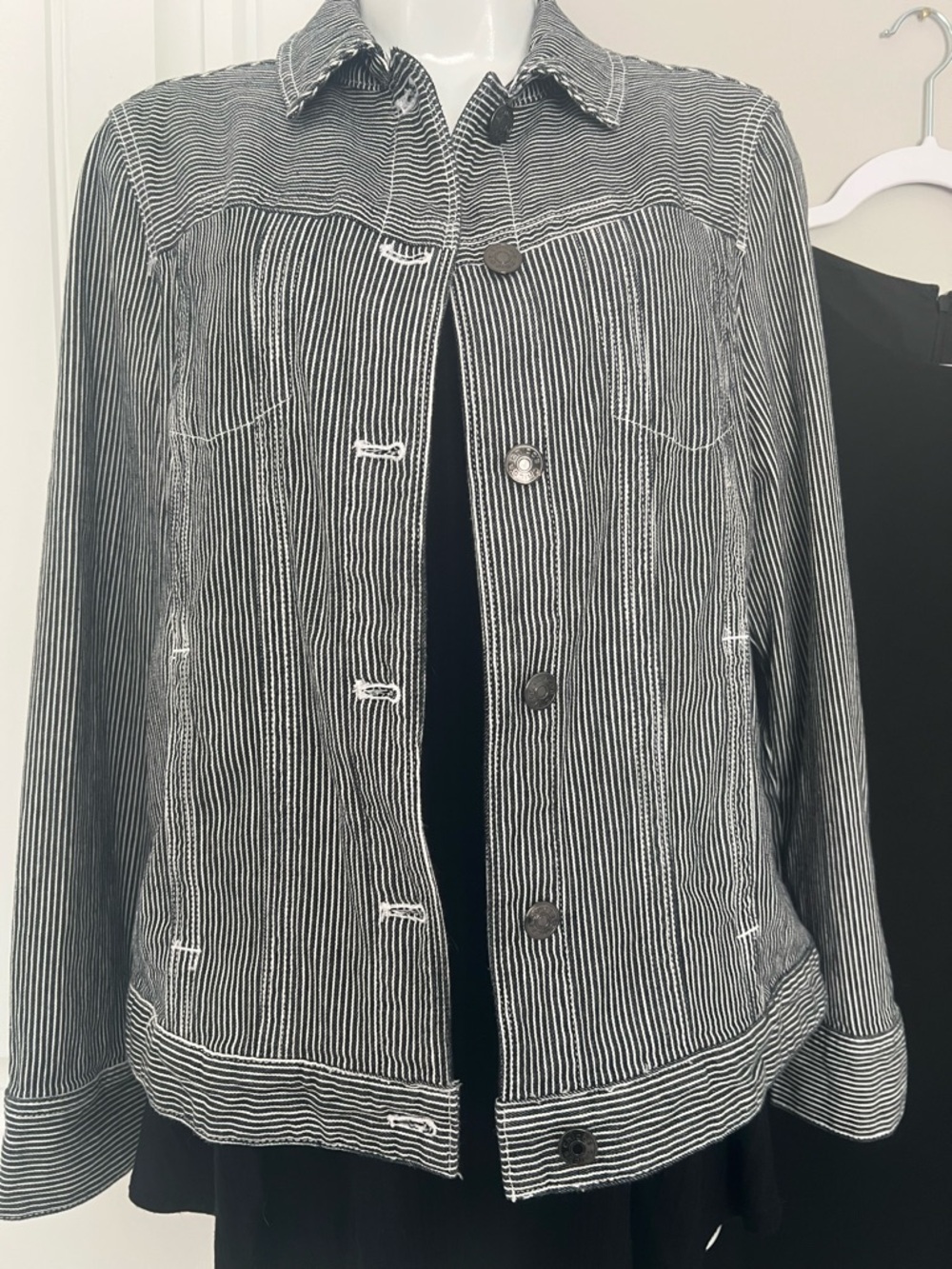 CHICOS DENIM STRIPE JACKET